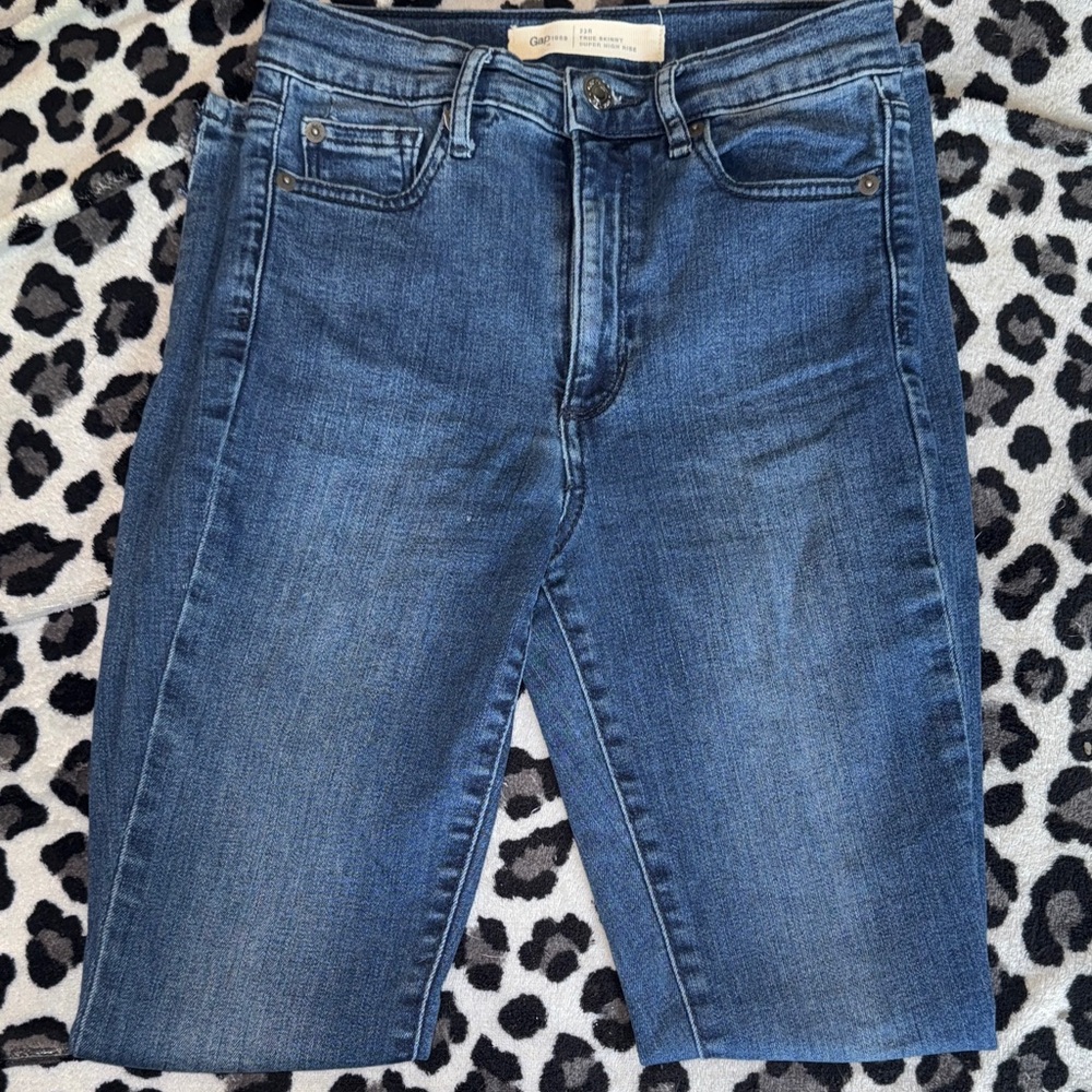 GAP Women's Slim Fit Blue Jeans